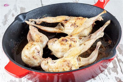 Oven-roasted quail - ohmydish.com