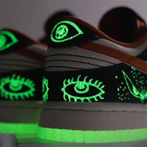 Nike Dunk Low Halloween 2021 DD3357-100 Release | SneakerNews.com