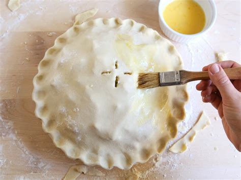 Achieving The Perfect Glossy Pie Crust: Tips And Tricks For Every Baker | Del Buono's Bakery