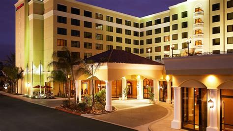 Hotels near Disneyland | Anaheim Hotels | Disneyland Resort