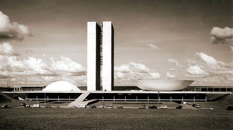 Oscar Niemeyer Architecture Works | ArchEyes