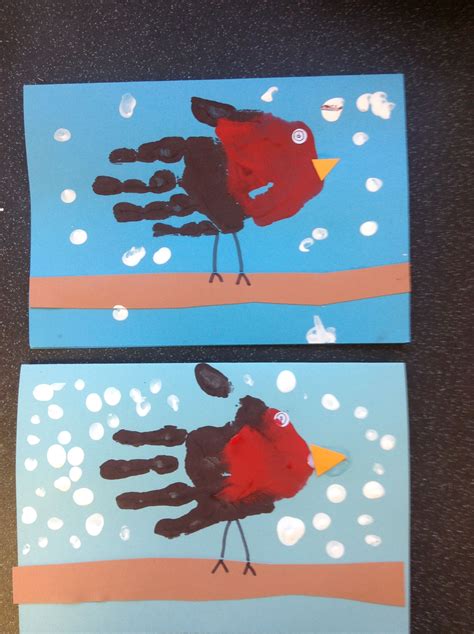 Handprint robin Christmas cards made at nursery. The mummies will love these! | Preschool ...