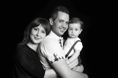 The best poses for a family photo shoot - Viola Carnelos Photography