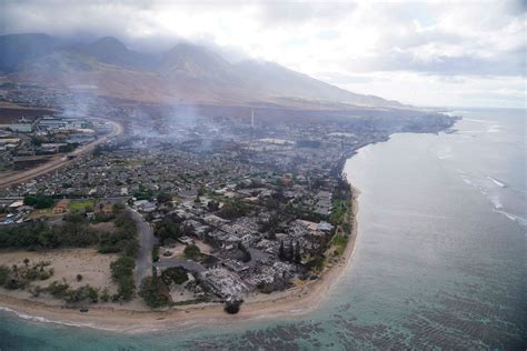 Fast-moving Hawaii fires will take a heavy toll on the state's environment