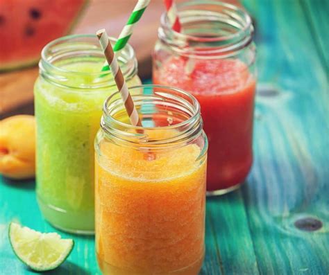 Sugar-Free Fruit Smoothie Recipe Round-Up (THM Compatible)