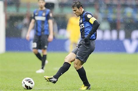 Inter Milan gives Javier Zanetti one-year contract extension - Sports ...