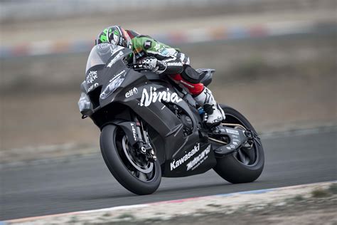 Kawasaki to Compete in 2014 World Superbike Evo Class - Asphalt & Rubber