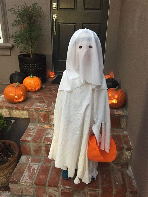 How To Make A Sheet Ghost Costume