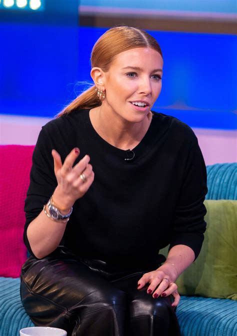 Stacey Dooley seen at Sunday Brunch TV show | Stacey, Sunday brunch, Stacy dooley