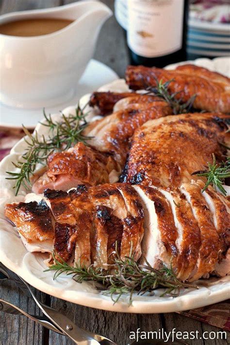 Turkey Platter Garnish Ideas! - B. Lovely Events | Perfect roast turkey, Turkey recipes, Roasted ...