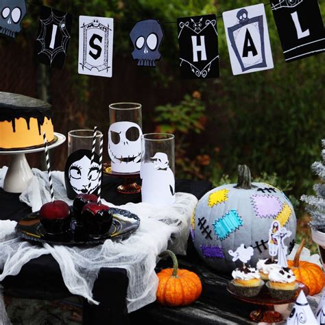 The Nightmare Before Christmas Party | Disney Family | Nightmare before christmas decorations ...