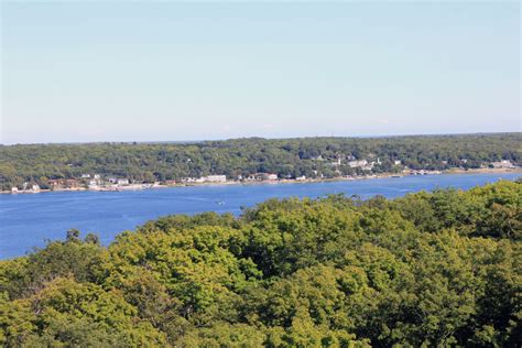 Straight between island at Peninsula State Park, Wisconsin image - Free ...