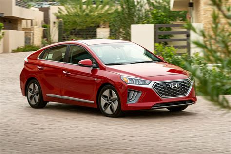 Hyundai Ioniq é flagrado em transporte no Brasil e deve chegar em breve