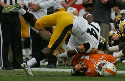 Tennessee vs Iowa Prediction Football Picks 1-1-24 | Sports Chat Place