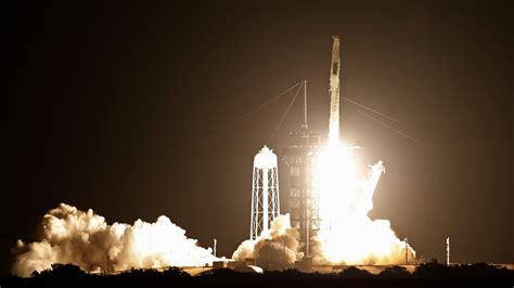 SpaceX Launches 4 Astronauts to Space - The New York Times