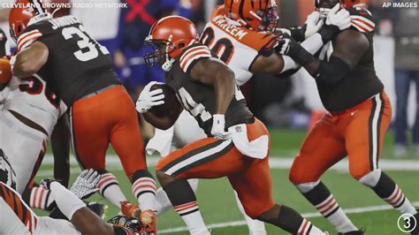 Watch: Browns RB Nick Chubb scores touchdown on monster run vs. Bengals ...