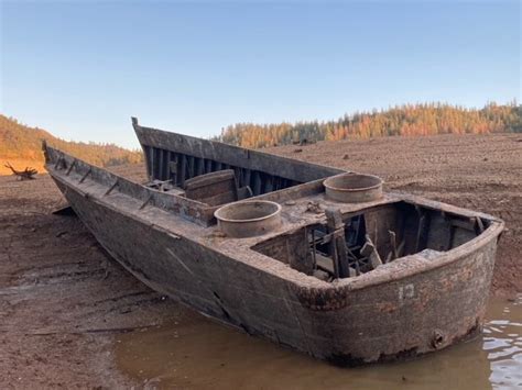 How Did a World War II Boat End Up at the Bottom of a California Lake ...