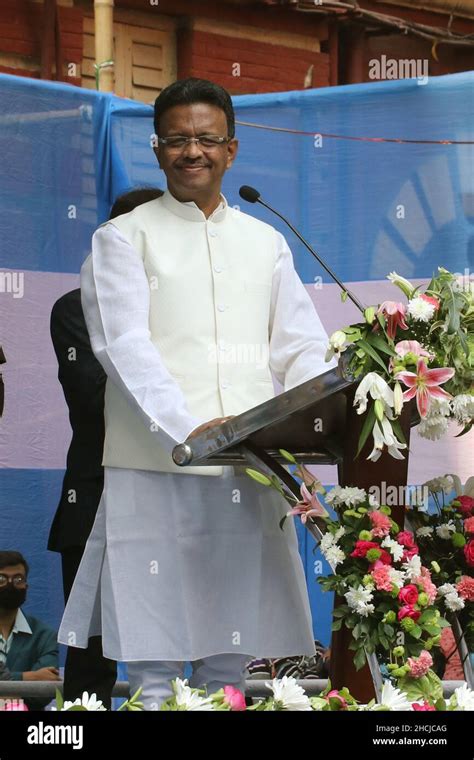 Kolkata, West Bengal, India. 28th Dec, 2021. Firhad Hakim takes oath as the new Mayor of Kolkata ...