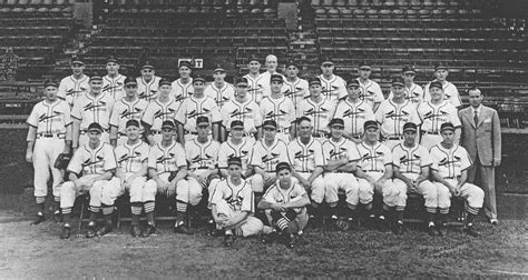 TheDeadballEra.com :: 1946 St. LOUIS CARDINALS TEAM PHOTO