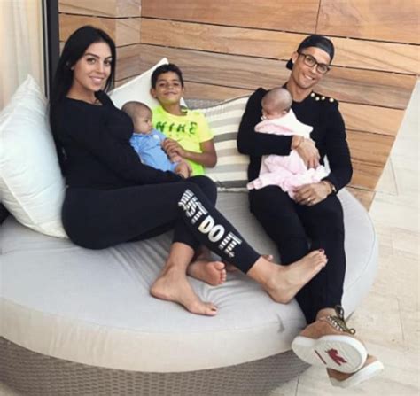 Cristiano Ronaldo poses with Georgina Rodriguez and kids | Daily Mail ...