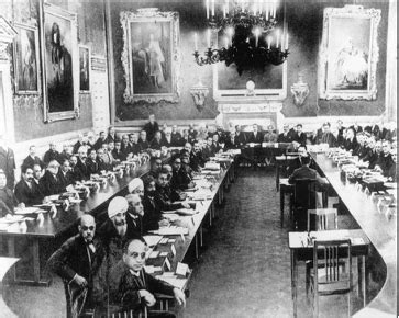 File:The First Round Table Conference was inaugurated by King George-V on Nov.12, 1930 in London ...