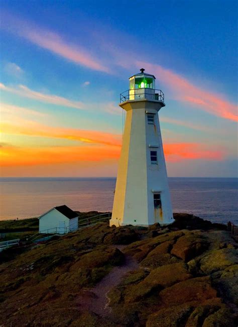 Atlantic coast of Canada - Newfoundland / Cape Spear Lighthouse (new) - World of Lighthouses