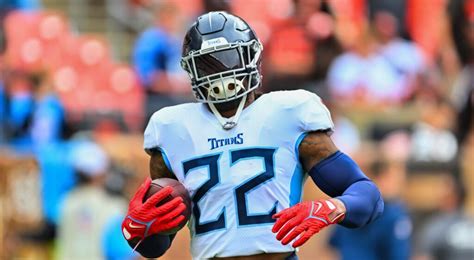 Titans RB Derrick Henry Hints At Signing With AFC Powerhouse