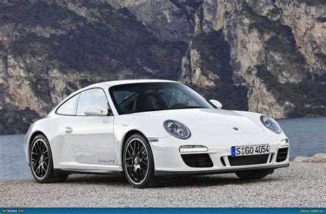 Drive Thru: Porsche 911 Carrera GTS – AUSmotive.com