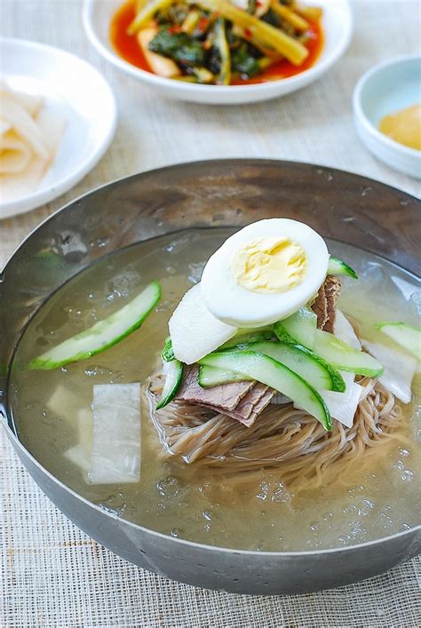 Naengmyeon (Cold Noodles) - Korean Bapsang