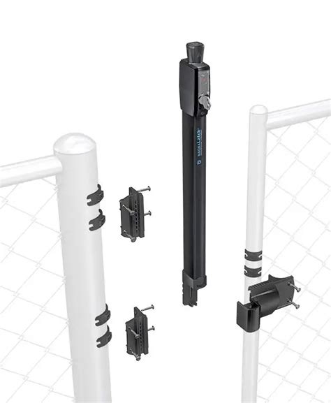 How to Lock a Chain Link Fence Gate - Locksmith Shows Options