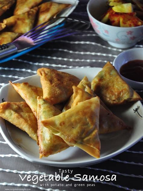 Tasty Vegetable Samosa - Potato and Peas Filling