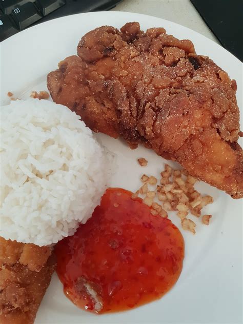 [Homemade] Thai style fried chicken, sticky rice, sweet chilli sauce ...