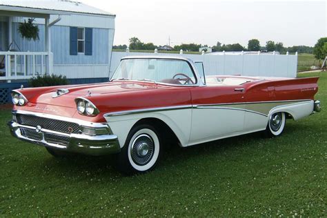 1958 FORD FAIRLANE 500 SKYLINER RETRACTABLE HARDTOP CONVERTIB