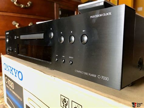 Onkyo C-7030 CD Player Photo #2611189 - Canuck Audio Mart