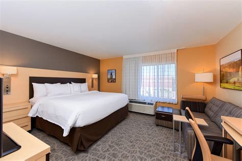 TownePlace Suites Detroit Auburn Hills, Detroit: $127 Room Prices & Reviews | Travelocity