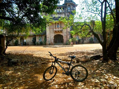 Cycling to Jawhar Fort and Jai Vilas Palace