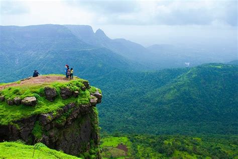 Matheran: A Quaint Hill Station Of Maharashtra - OYO