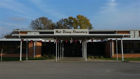 Walt Disney Elementary School in Marceline, Missouri | Scott Wolf's blog