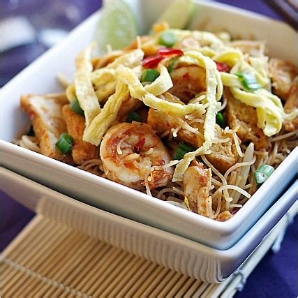 Mee Siam (Spicy Rice Vermicelli) Recipe | Easy Delicious Recipes