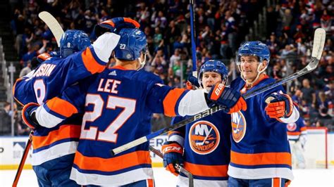 NHL playoff picture: Updated standings, matchups after Islanders clinch final playoff spot ...