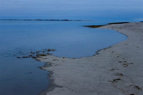 Sandy Neck Lighthouse & Millway Beach – Slideshow - Cape Cod Wave