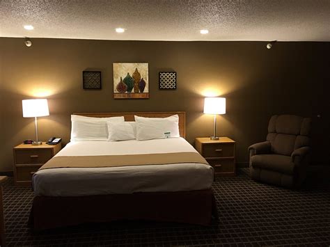 QUINCY INN & SUITES - Prices & Motel Reviews (IL)