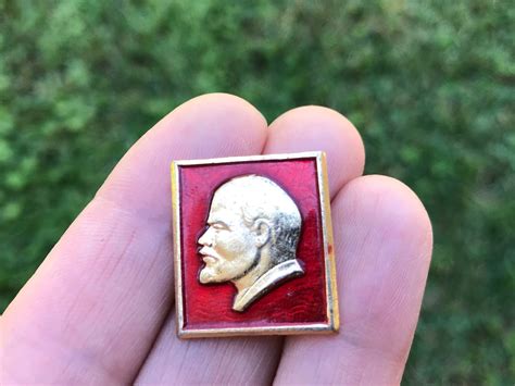 Vintage Soviet Socialist Lenin Pin Soviet Communist Propaganda | Etsy | Vintage pins, Vintage ...