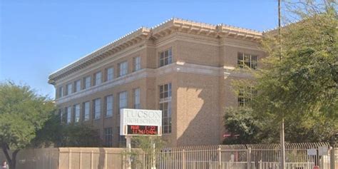 Arizona dad arrested after massive brawl involving sons erupts at high school, cops say | Fox News