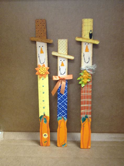 Scarecrow paint sticks | Fall halloween crafts, Fall crafts diy, Craft stick crafts