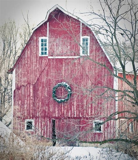 winnebago county, iowa barn decorated for christmas Farm Barn, Old Farm, Country Christmas ...
