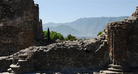 Pompeii Ruins 2 by Erabelle on DeviantArt