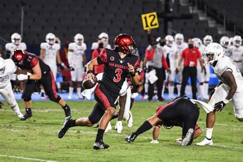 SDSU Football Year In Review: Quarterbacks - East Village Times