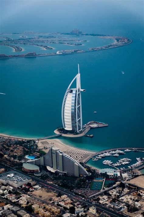 Dubai Architecture Guide: Iconic Structures That Rise From The Desert