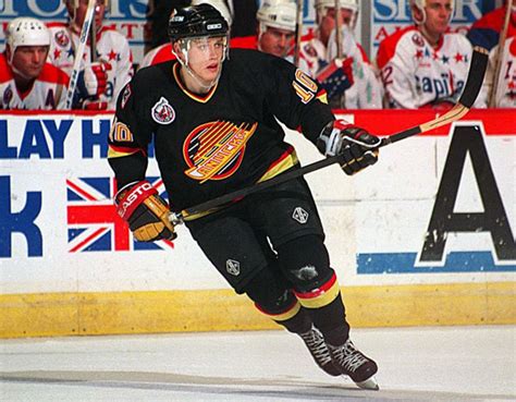 Canucks Going Back to Black: Retro Skate Jerseys Return – SportsLogos ...